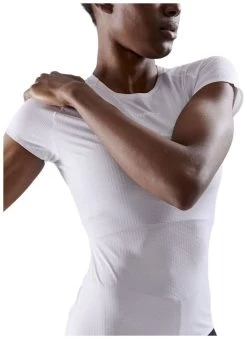 Craft Pro Dry Nanoweight Short Sleeve Women -Winkel Voor Ski-uitrusting craft pro dry nanoweight short sleeve women white 900000 s white 900000 3
